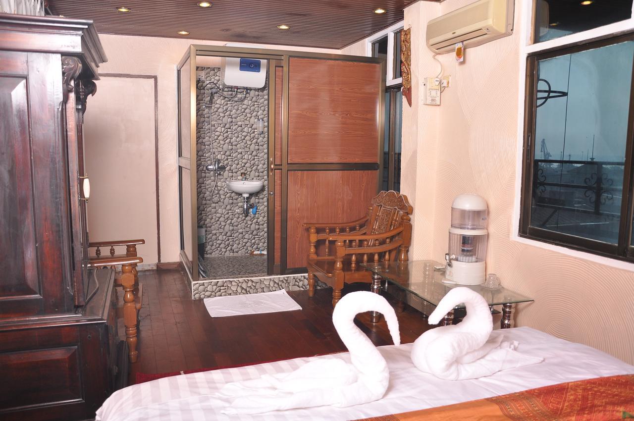 יאנגון Asian Bliss Myanmar Hostel מראה חיצוני תמונה