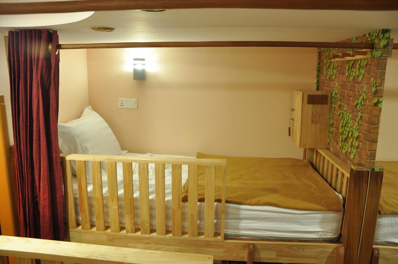 יאנגון Asian Bliss Myanmar Hostel מראה חיצוני תמונה