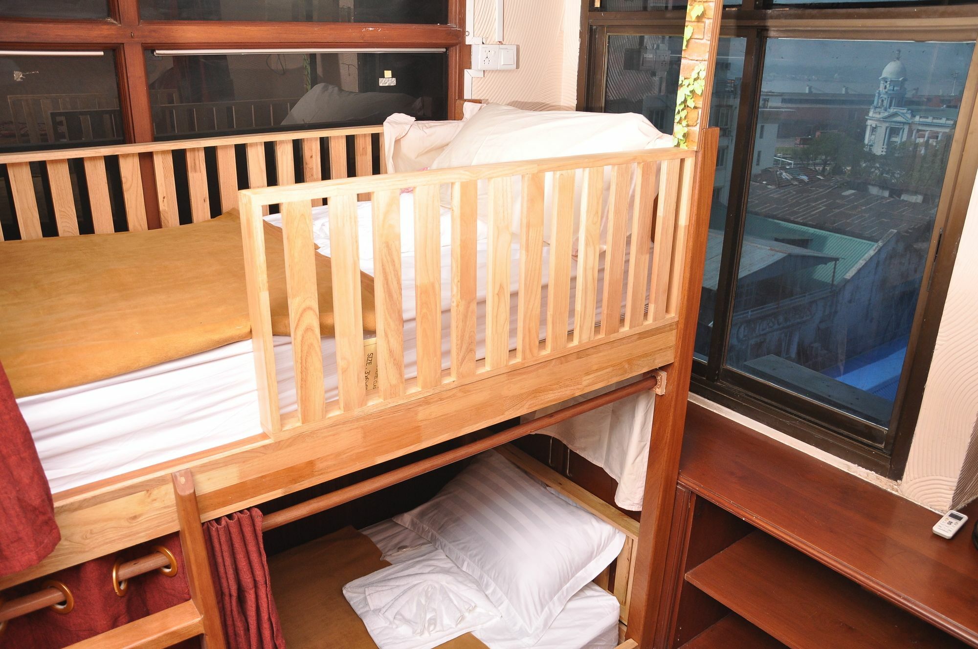 יאנגון Asian Bliss Myanmar Hostel מראה חיצוני תמונה